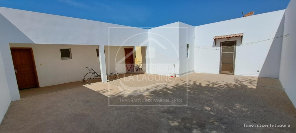 Agence Immobilière Saly Sénégal - V3121 - Villa à NIANING - V3121-villa-a-vendre-a-nianing-senegal-avec-piscine