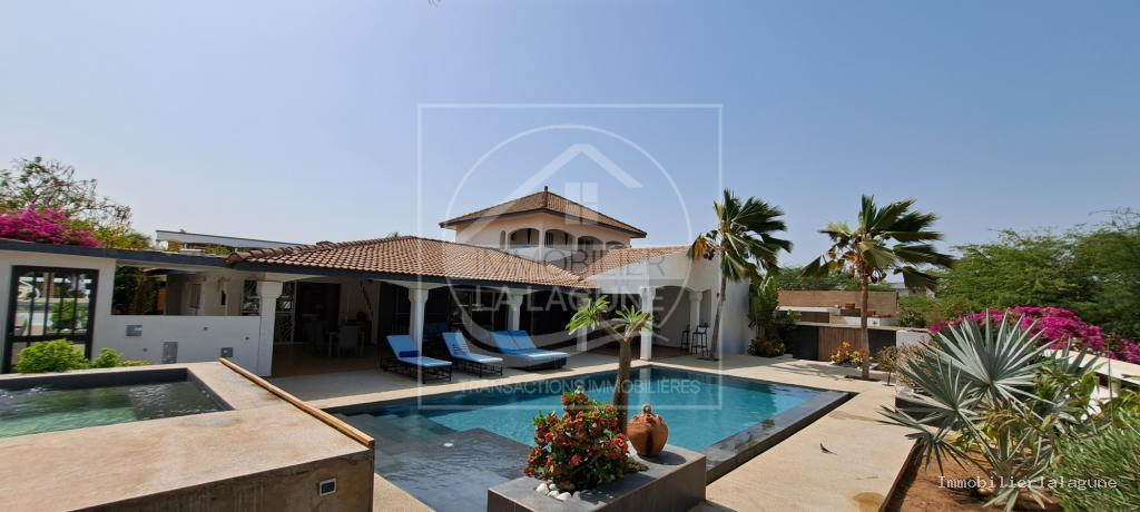 Agence Immobilière Saly Sénégal - V3134 - Villa à SOMONE - V3134-villa-a-vendre-a-somone-senegal-avec-piscine