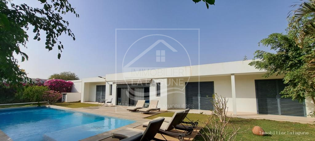 Agence Immobilière Saly Sénégal - V3137 - Villa à SALY - V3137-villa-avec-piscine-en-residence-a-vendre-a-saly-senegal