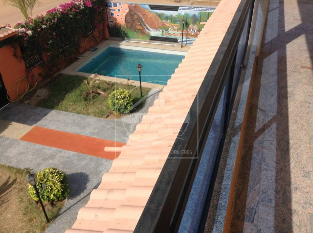 Agence Immobilière Saly Sénégal - V1959 - Villa à SALY - vue sur la piscine
