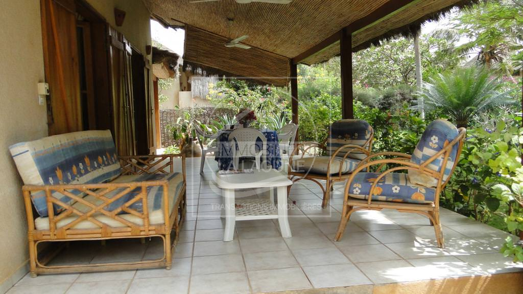 Agence Immobilière Saly Sénégal - V1973 - Villa à SALY - terrasse couverte