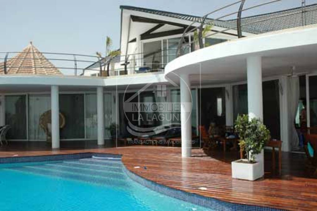 Agence Immobilière Saly Sénégal - V1922 - Villa à SALY - V1922 vente  Villa prestige avec piscine à saly sénégal