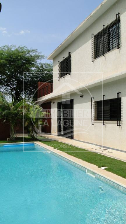Agence Immobilière Saly Sénégal - V1988 - Villa à NGAPAROU - V1988 villa bord de mer avec piscine en vente ngaparou sénégal