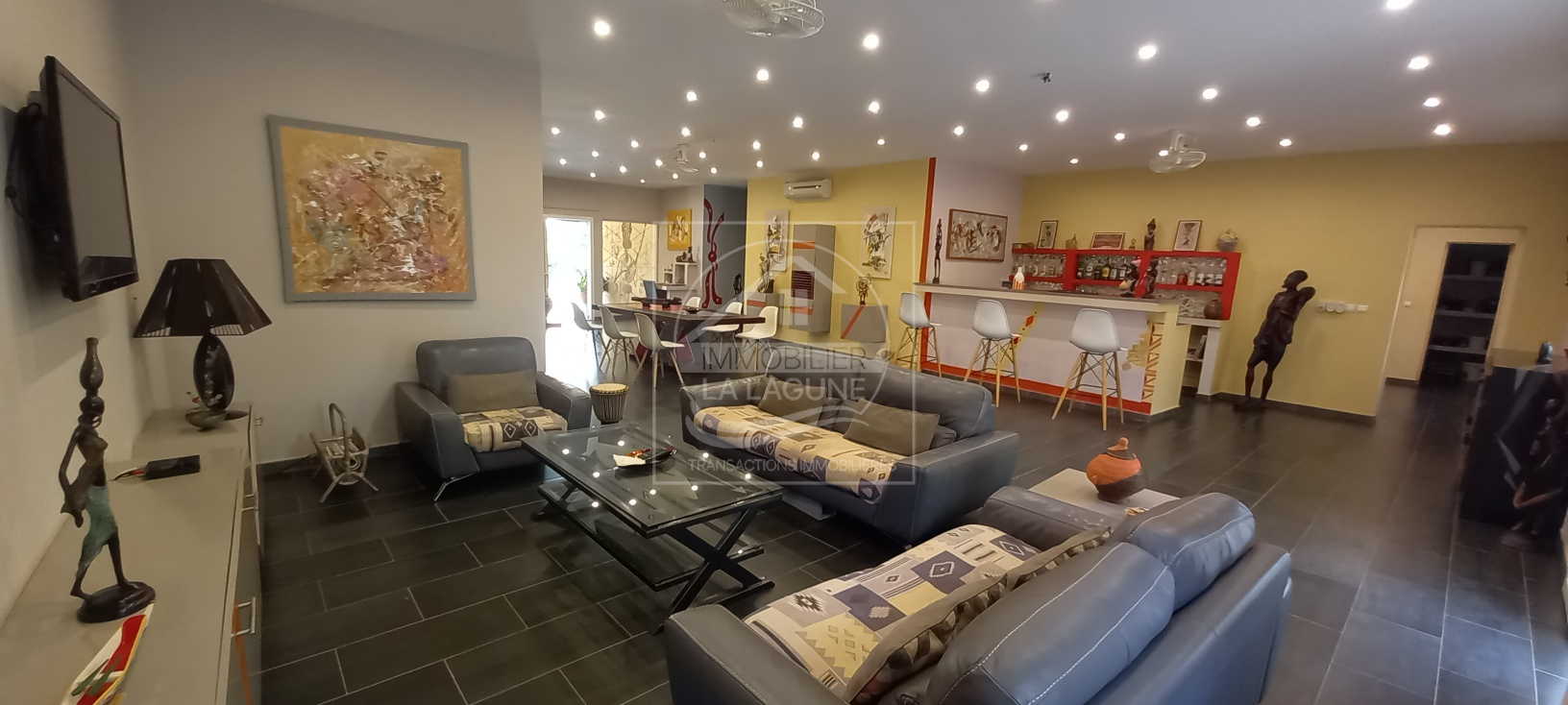 Agence Immobilière Saly Sénégal - V2828 - Villa à NGAPAROU - V2828-villa-a-vendre-a-ngaparou-senegal-avec-pisicne